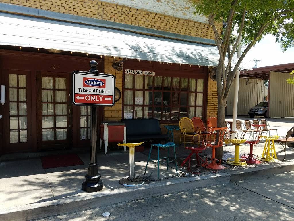 Babes Chicken Dinner House | restaurant | 104 N Oak St, Roanoke, TX 76262, USA | 8174912900 OR +1 817-491-2900
