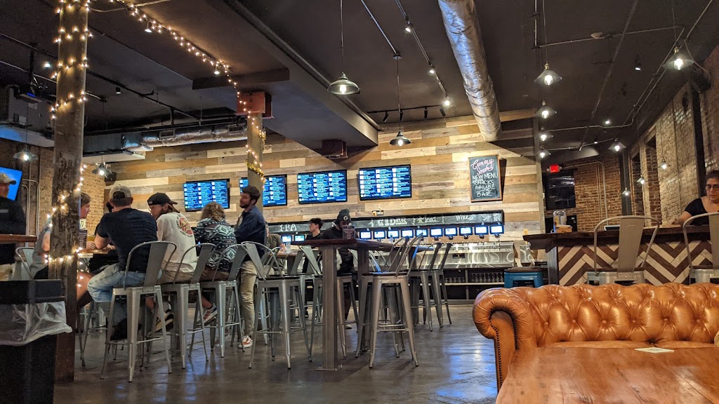 Fountainhead Taproom | restaurant | 1617 Rossville Ave, E Main St 1 Block off, Chattanooga, TN 37408, USA | 4235416355 OR +1 423-541-6355