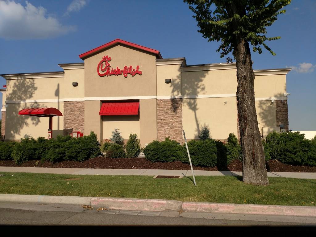 Chick-fil-A | restaurant | 1323 Main St, Logan, UT 84341, USA | 4357558300 OR +1 435-755-8300