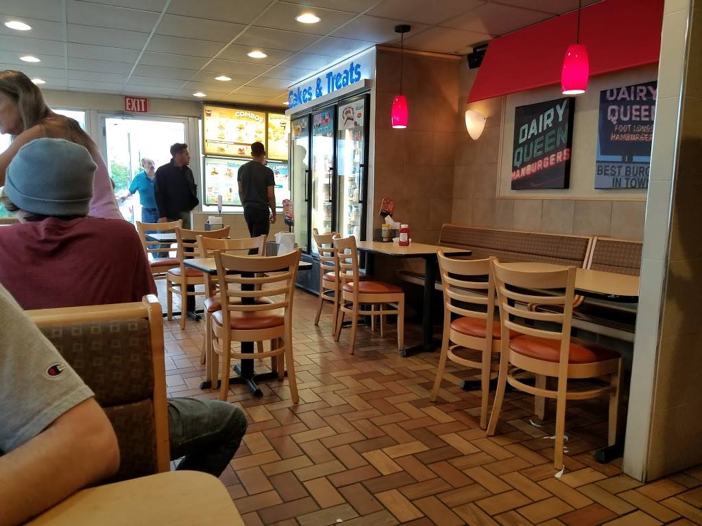 Dairy Queen Grill & Chill | restaurant | 122 Main St, Foxborough, MA 02035, USA | 5085436488 OR +1 508-543-6488