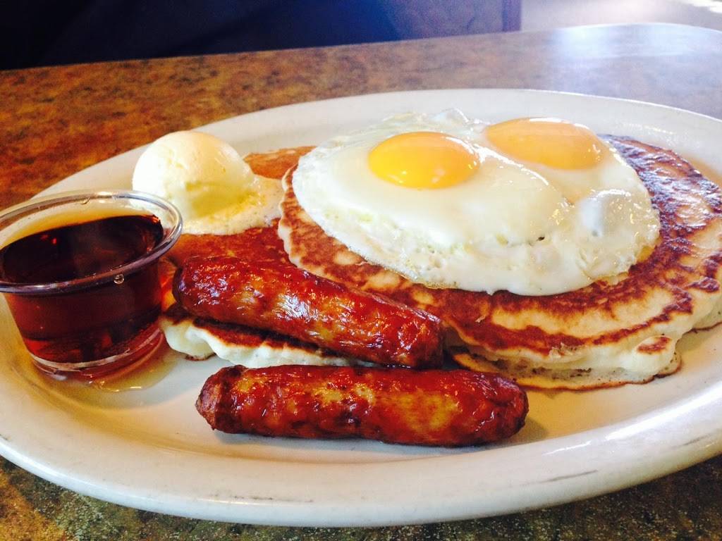 Los Domingos Mexican & Seafoods | restaurant | 15717 Main St, Hesperia, CA 92345, USA | 7609568882 OR +1 760-956-8882