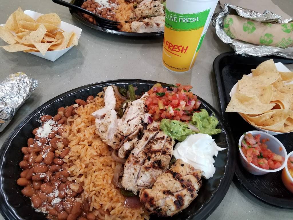 Baja Fresh | restaurant | 899 NE 25th Ave, Hillsboro, OR 97124, USA | 5037180030 OR +1 503-718-0030