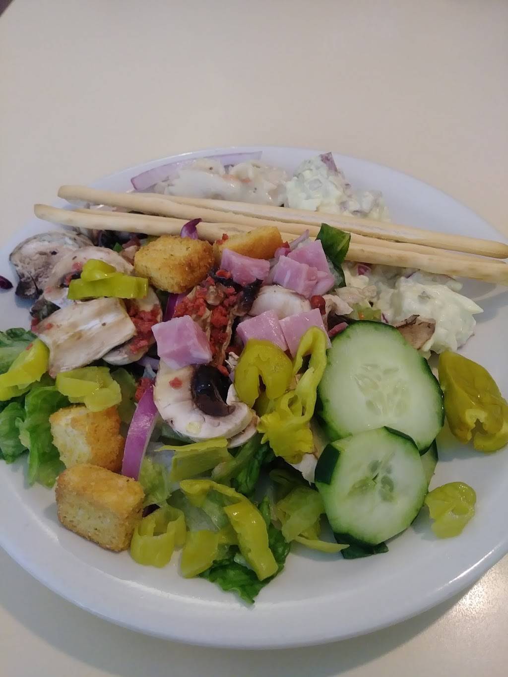 Hometown Pizza | restaurant | 109 E A St, Rainier, OR 97048, USA | 5035563700 OR +1 503-556-3700