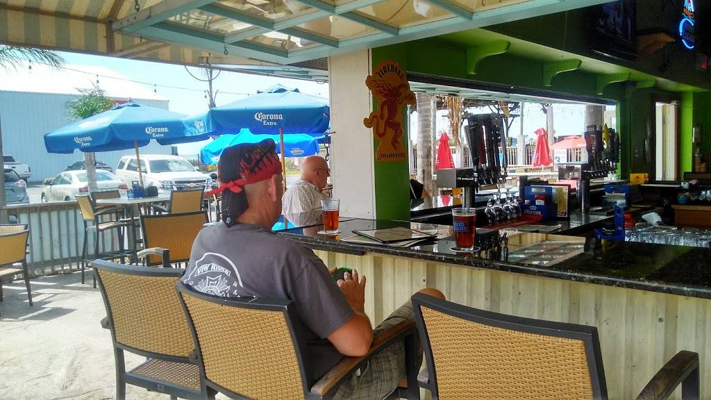 Get Hooked Grill | restaurant | 14333 Crab Trap Court, Hudson, FL 34667, USA | 7278628592 OR +1 727-862-8592