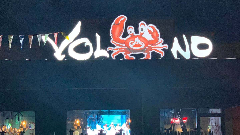 Volcano Crab & Bar | restaurant | 2342 Shallowford Village Dr, Chattanooga, TN 37421, USA | 4239109888 OR +1 423-910-9888