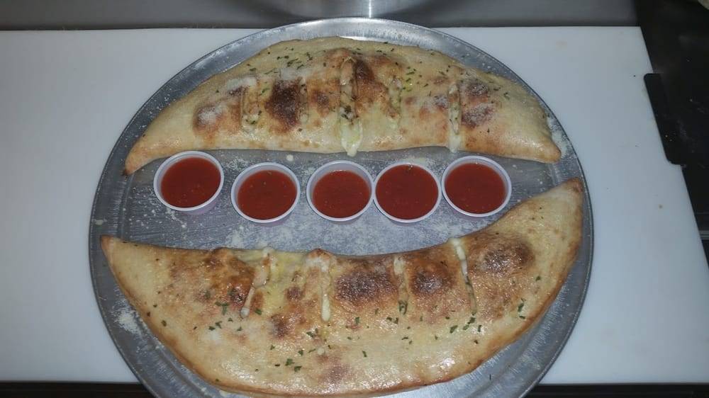 Victorianys Pizza | restaurant | 10 W Oak Ridge Rd, Orlando, FL 32809, USA | 4078558383 OR +1 407-855-8383