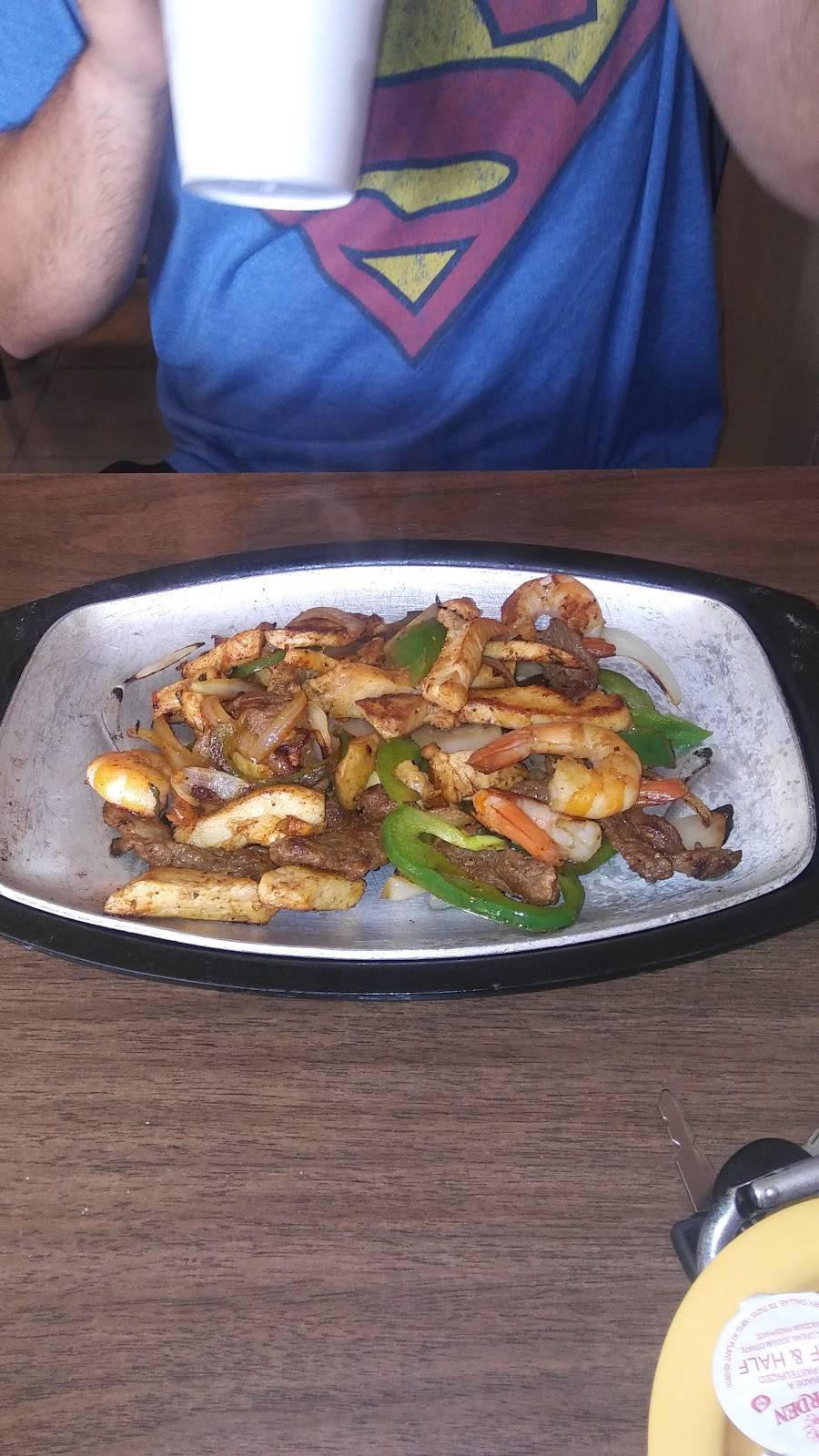 El Tejano | restaurant | 1890 W San Antonio St, New Braunfels, TX 78130, USA | 8306081110 OR +1 830-608-1110