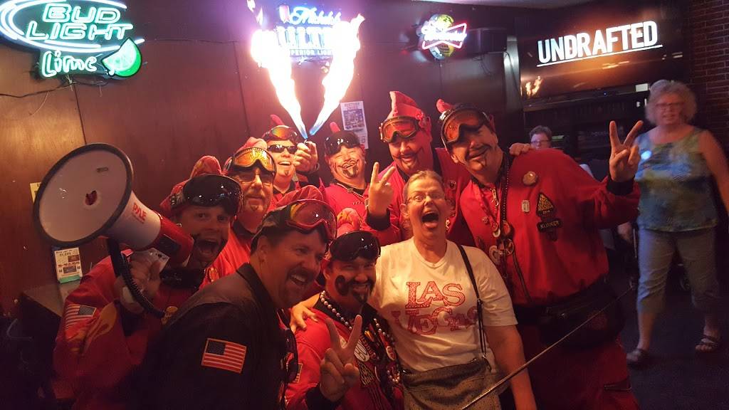 Roddys Bar & Grill | restaurant | 2541 7th Ave E, St Paul, MN 55109, USA | 6517798684 OR +1 651-779-8684