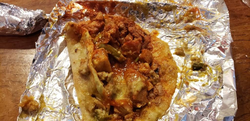 Taqueria Laredo | restaurant | 115 Cavalcade St, Houston, TX 77009, USA | 7132139087 OR +1 713-213-9087