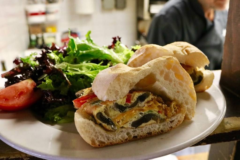 Gabriels Restaurant | restaurant | 6501 Mississauga Rd, Mississauga, ON L5N 1A6, Canada | 9055675218 OR +1 905-567-5218