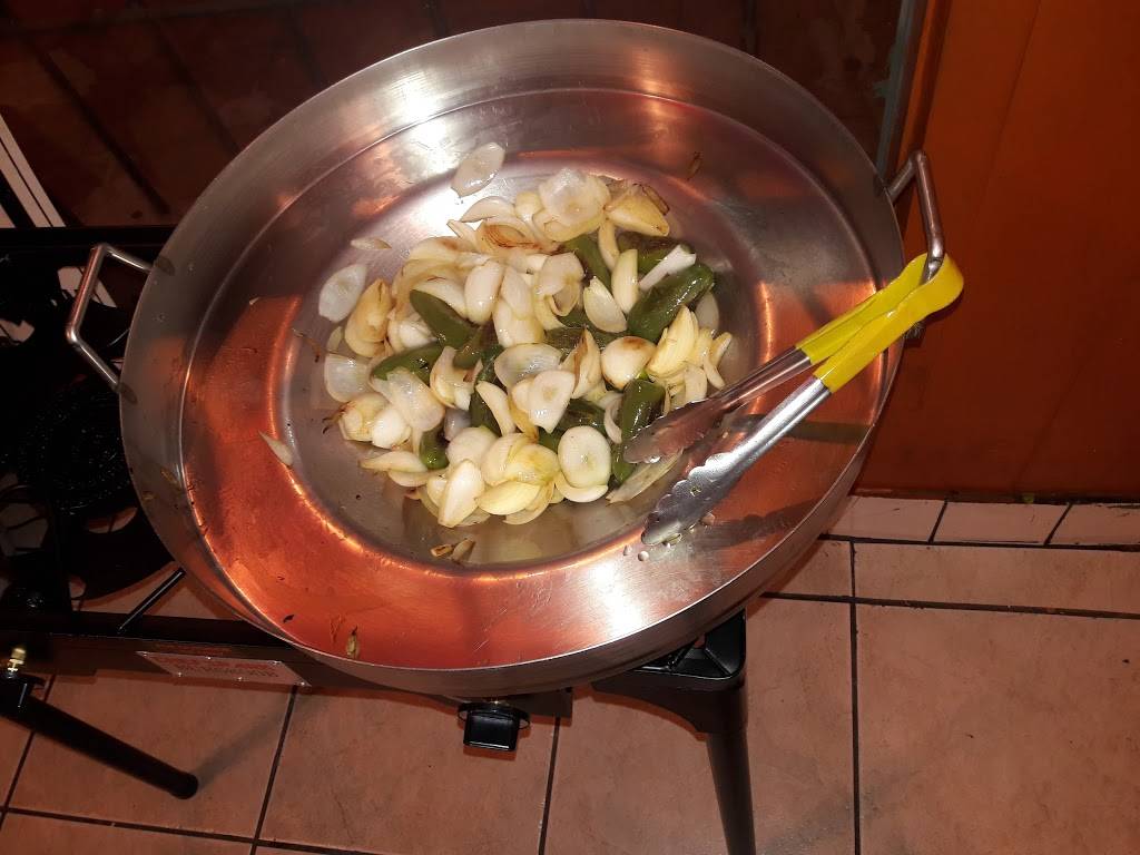 El Quiubole | restaurant | 8311 Atlantic Ave, Cudahy, CA 90201, USA | 3235609585 OR +1 323-560-9585