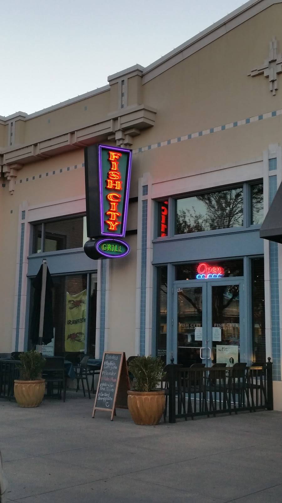 Fish City Grill | restaurant | 445 Coneflower Dr, Garland, TX 75040, USA | 9726751600 OR +1 972-675-1600