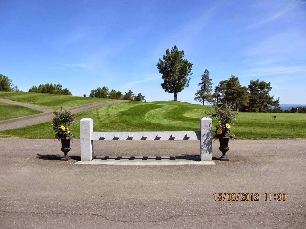 Dufferin Heights Golf Club | restaurant | 4115 QC-143, Stanstead, QC J0B 3E0, Canada | 8198762113 OR +1 819-876-2113