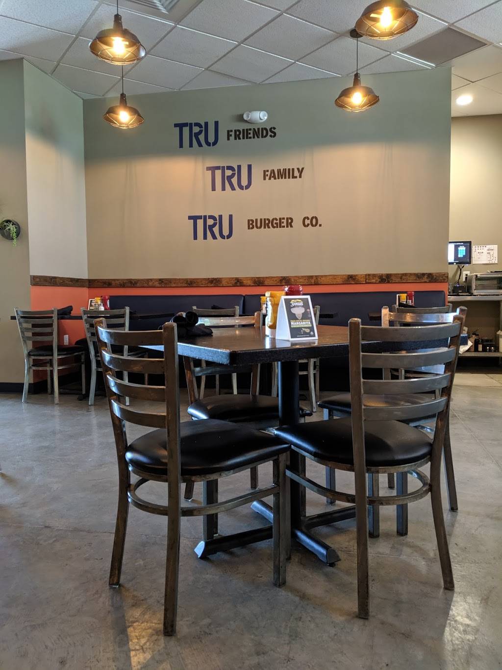Tru Burger | restaurant | 2535 N Central Ave, Phoenix, AZ 85004, USA | 6022536769 OR +1 602-253-6769