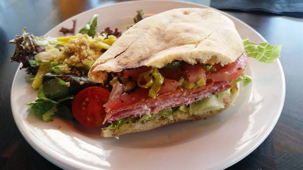 Federal Pizza | restaurant | 5210 N Central Ave, Phoenix, AZ 85012, USA | 6027952520 OR +1 602-795-2520