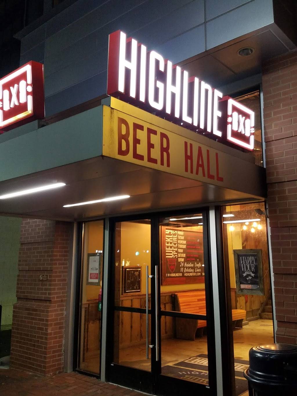 Highline RxR | restaurant | 2010 Crystal Dr, Arlington, VA 22202, USA | 7034132337 OR +1 703-413-2337