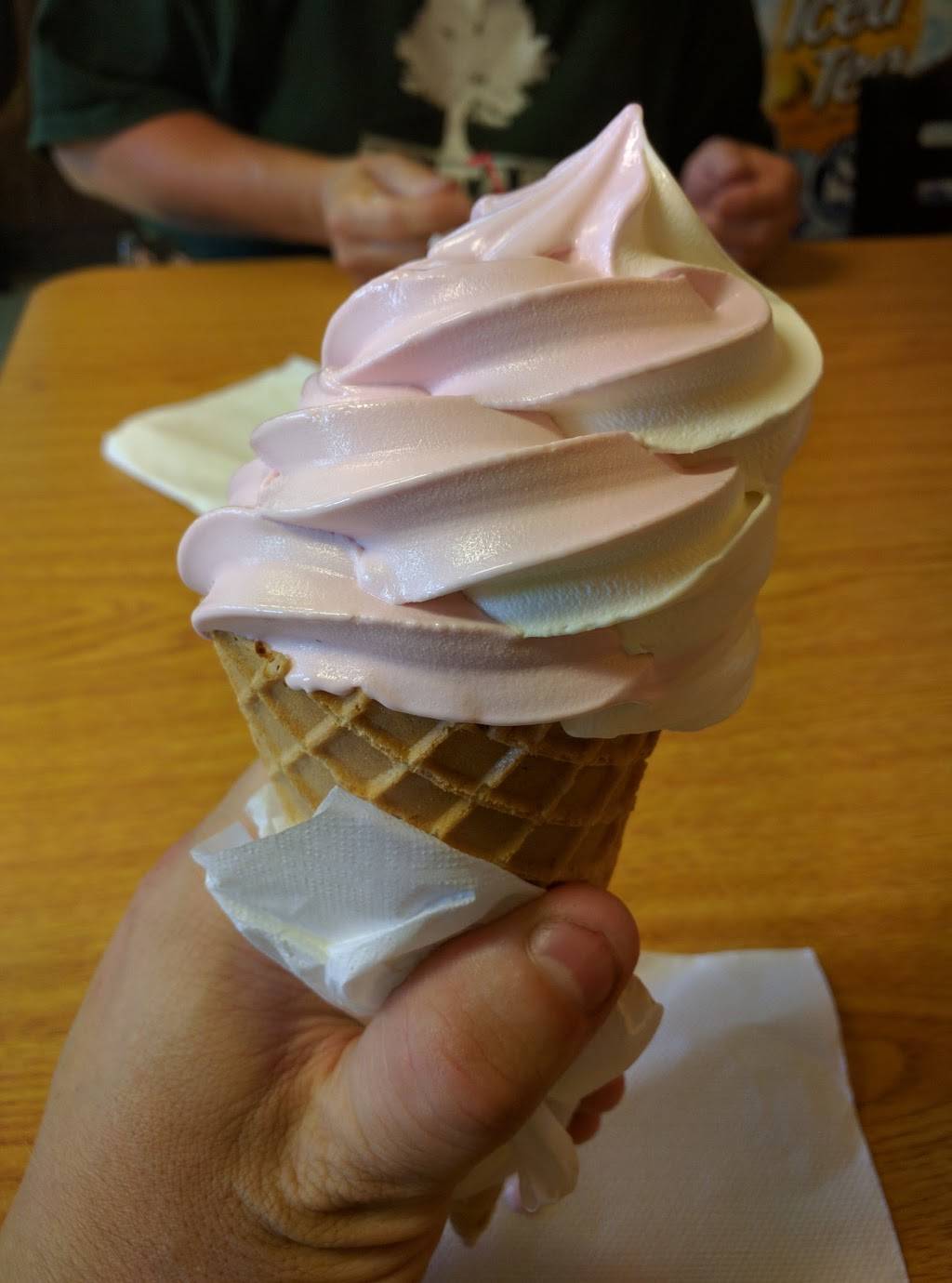 House of Pizza | restaurant | 2419 Willow Street Pike N, Willow Street, PA 17584, USA | 7174644949 OR +1 717-464-4949