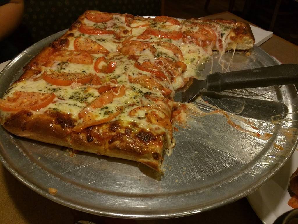 Vincenzos Pizzeria & Caterring | restaurant | 131 N Main Ave, Scranton, PA 18504, USA | 5703471060 OR +1 570-347-1060