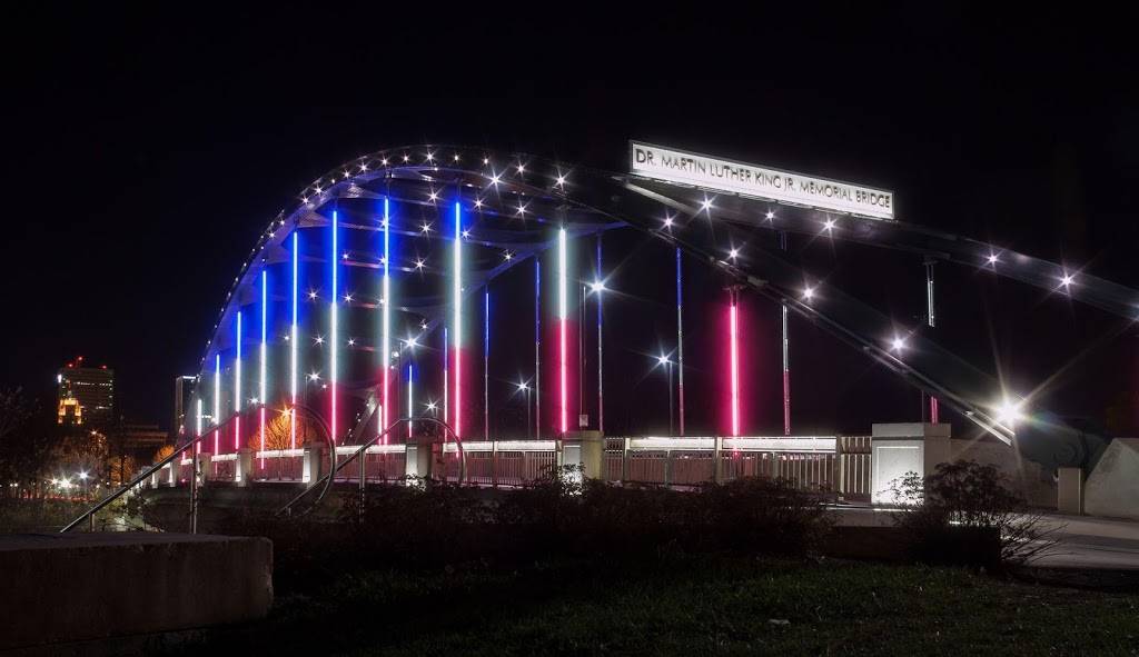 Dans Airport Express | restaurant | 4905 Mt Vernon Dr, Indianapolis, IN 46227, USA | 3176039550 OR +1 317-603-9550