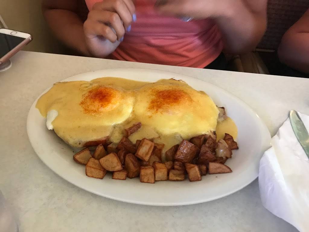 Mikes Port Pub & Grill | restaurant | 6269 WI-57, Sturgeon Bay, WI 54235, USA | 9208232081 OR +1 920-823-2081