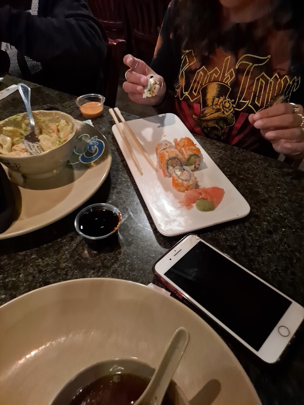 Fuji Japanese Steakhouse | restaurant | 3548 E Race Ave, Searcy, AR 72143, USA | 5012785878 OR +1 501-278-5878