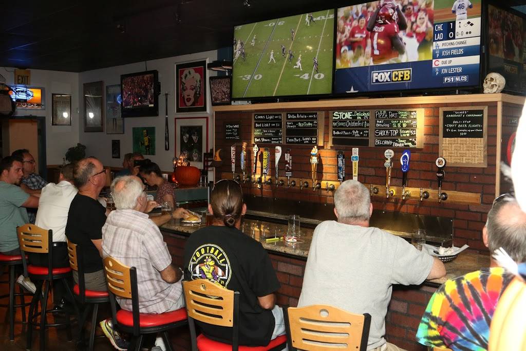 Deli Stop Sports Pub | meal takeaway | 13173 Black Mountain Rd, San Diego, CA 92129, USA | 8584849117 OR +1 858-484-9117