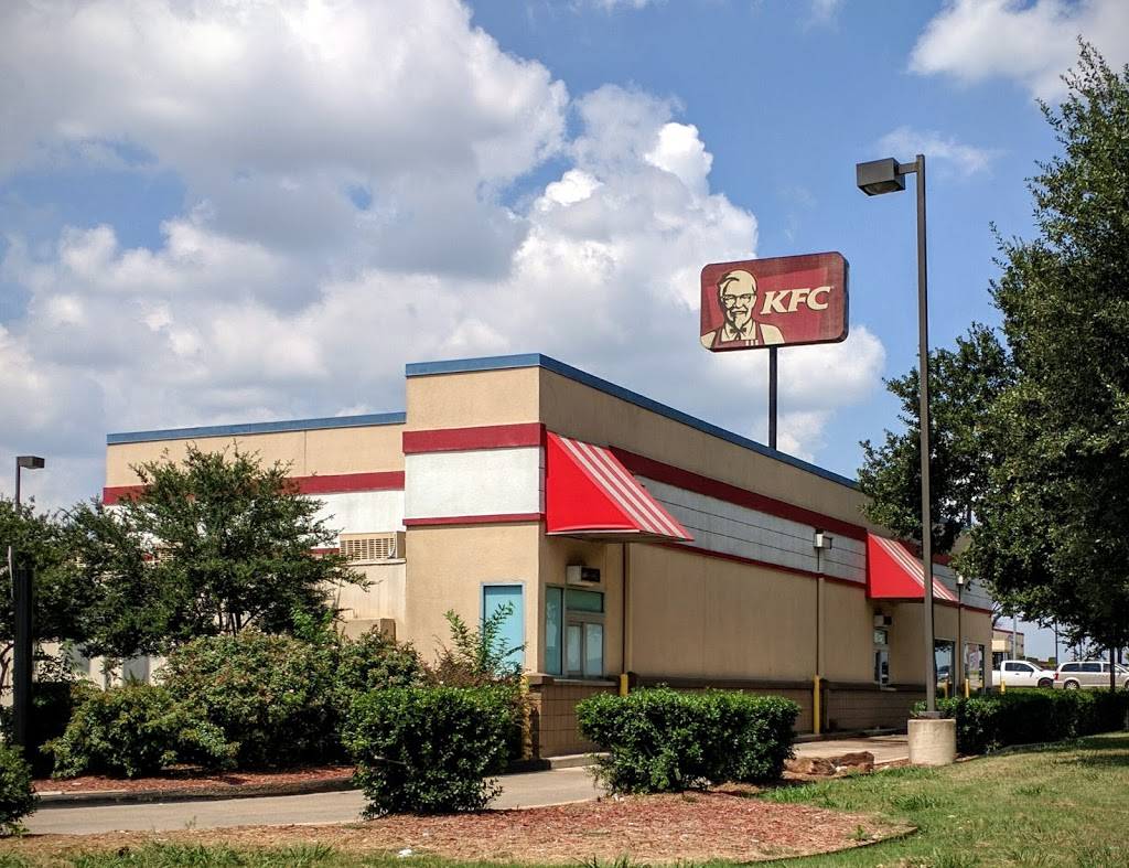 KFC | restaurant | 2560 E Pioneer Pkwy, Arlington, TX 76010, USA | 8172768651 OR +1 817-276-8651