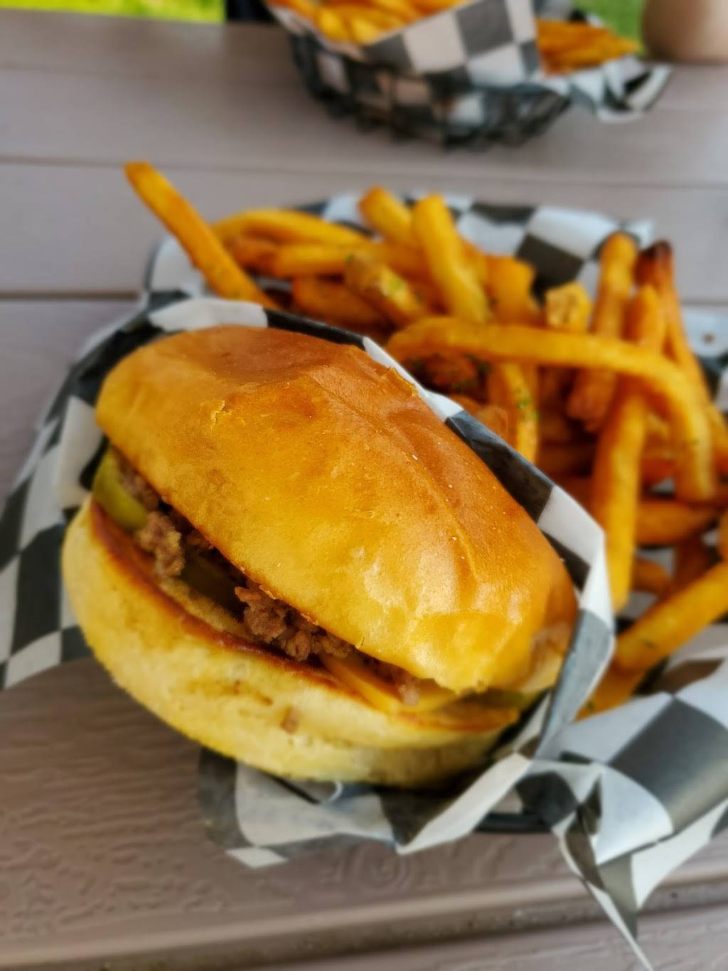 Dakota Junction | restaurant | 2281 Commerce Blvd, Mound, MN 55364, USA | 9524791519 OR +1 952-479-1519