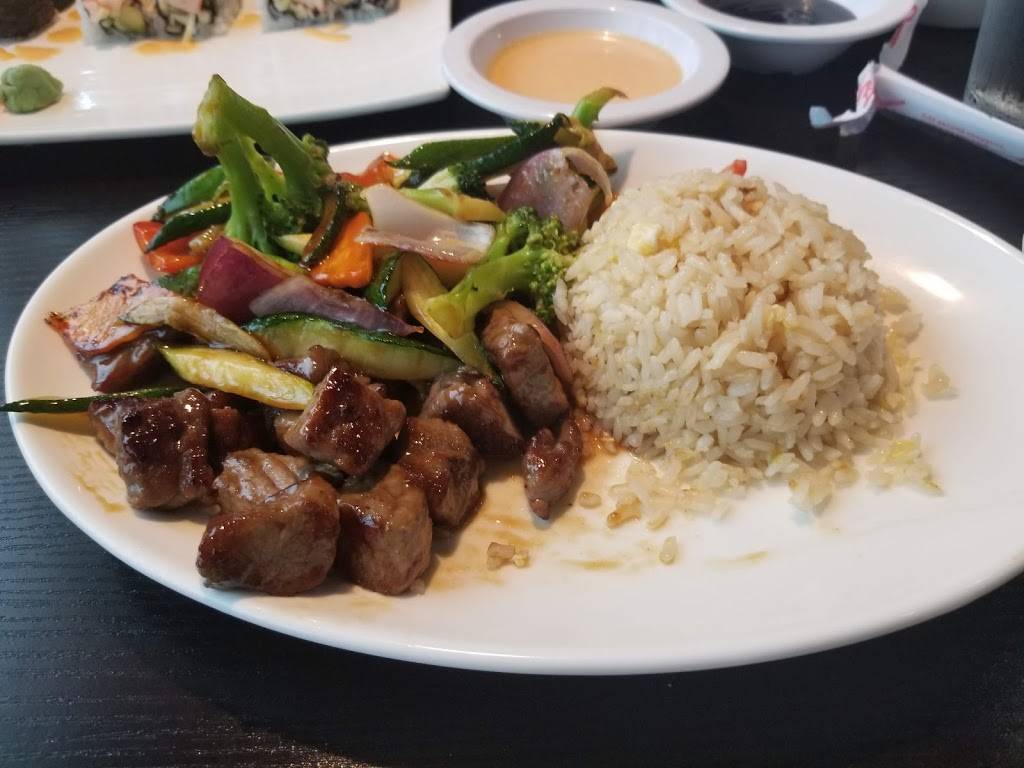 KEYAKI SUSHI HIBACHI STEAK HOUSE | restaurant | 100 N Central St, Benton, IL 62812, USA | 6184356868 OR +1 618-435-6868