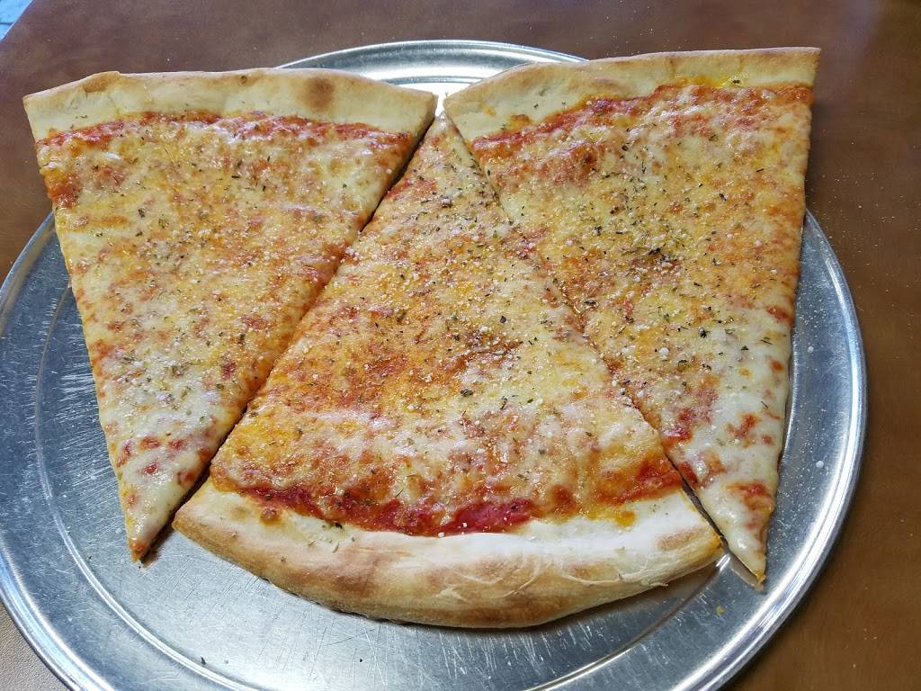 Juniors Pizzeria | restaurant | 2908 Oak Lake Blvd #102, Charlotte, NC 28208, USA | 7043290700 OR +1 704-329-0700