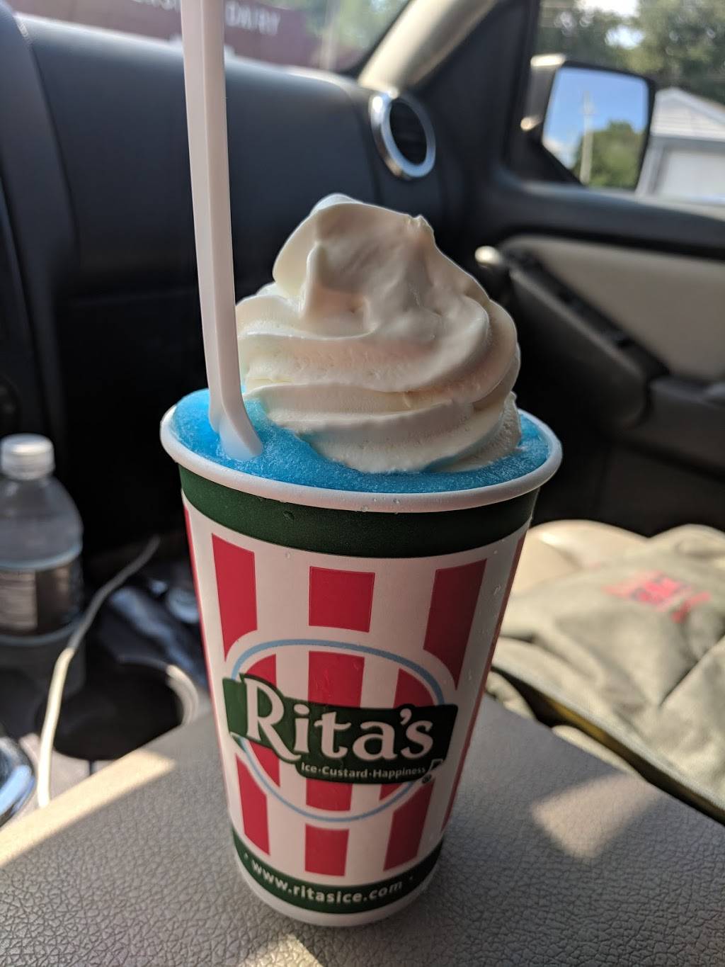 Ritas Italian Ice & Frozen Custard | restaurant | 2222 Silverside Rd, Wilmington, DE 19810, USA | 3024771572 OR +1 302-477-1572