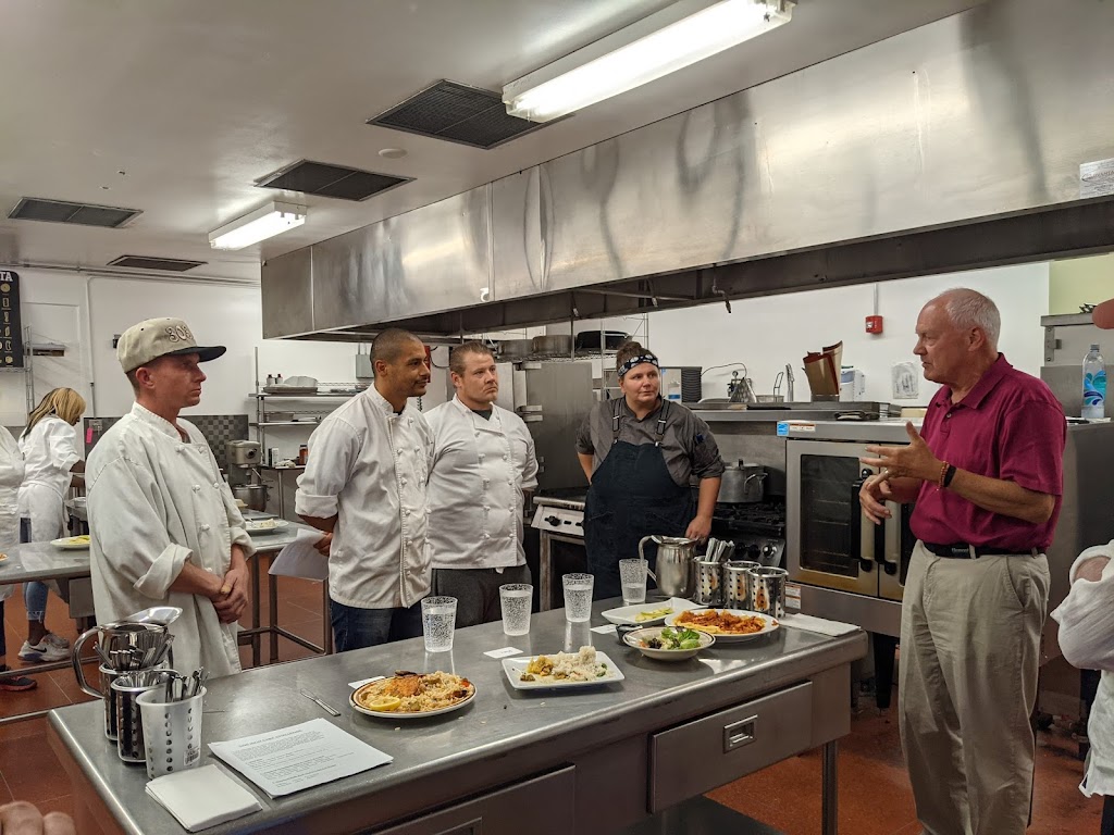 Ft Logan Eatery | restaurant | Oxford and Lowell, Denver, CO 80236, USA | 7207721715 OR +1 720-772-1715