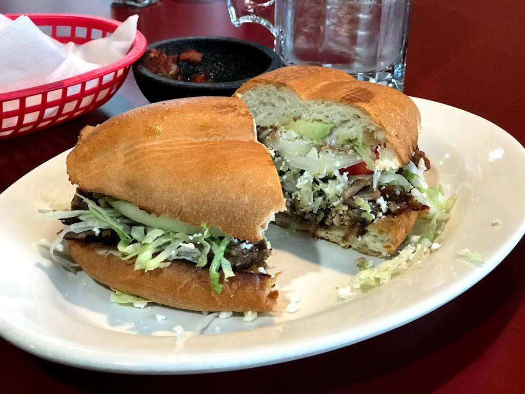 Alexs Tacos & Wings | restaurant | 2202 Circle Dr, Columbia, TN 38401, USA | 9315482297 OR +1 931-548-2297