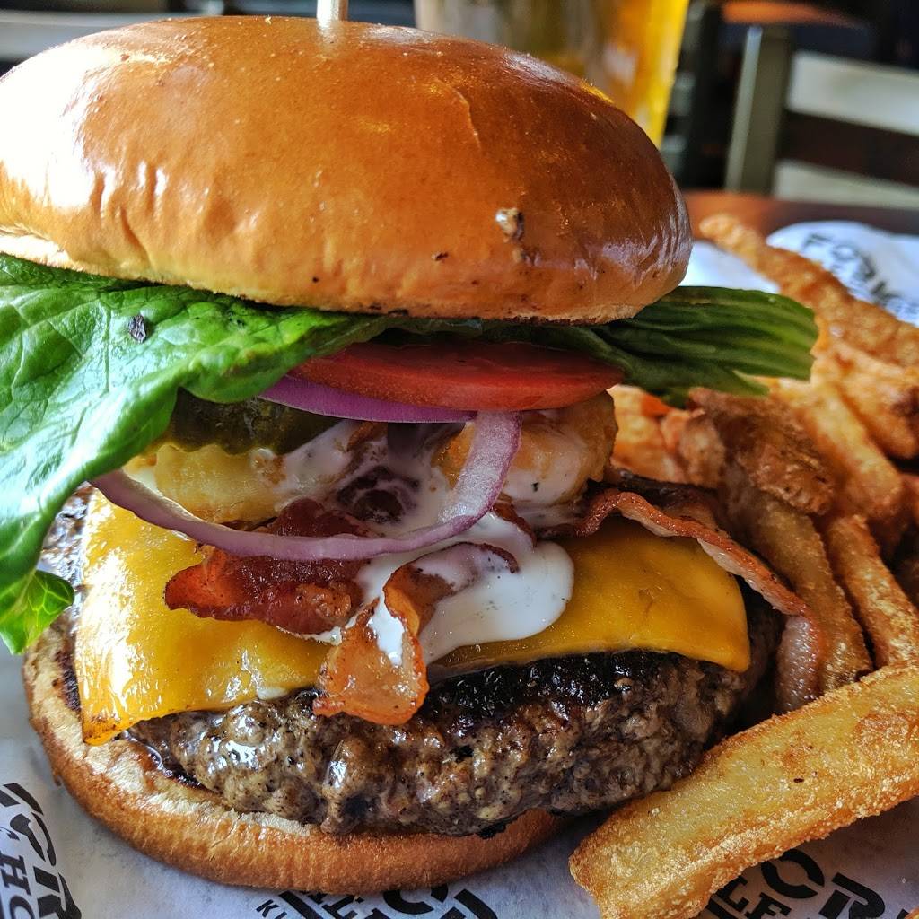 Fork and Ale House | restaurant | 350 Veterans Way Suite 150, Carmel, IN 46032, USA | 3176692686 OR +1 317-669-2686