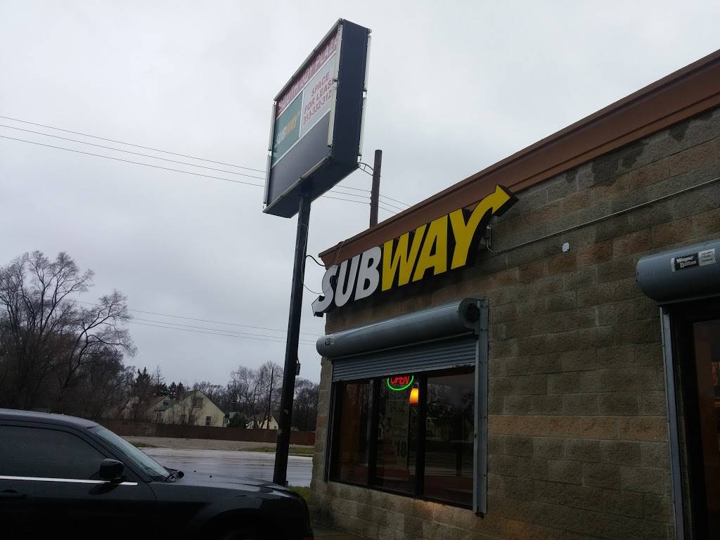 Subway | restaurant | 18334 Joy Rd, Detroit, MI 48228, USA | 3134938973 OR +1 313-493-8973