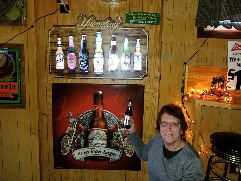 Dog House Saloon | restaurant | 202 S Broad St, West Hazleton, PA 18202, USA | 5704531699 OR +1 570-453-1699