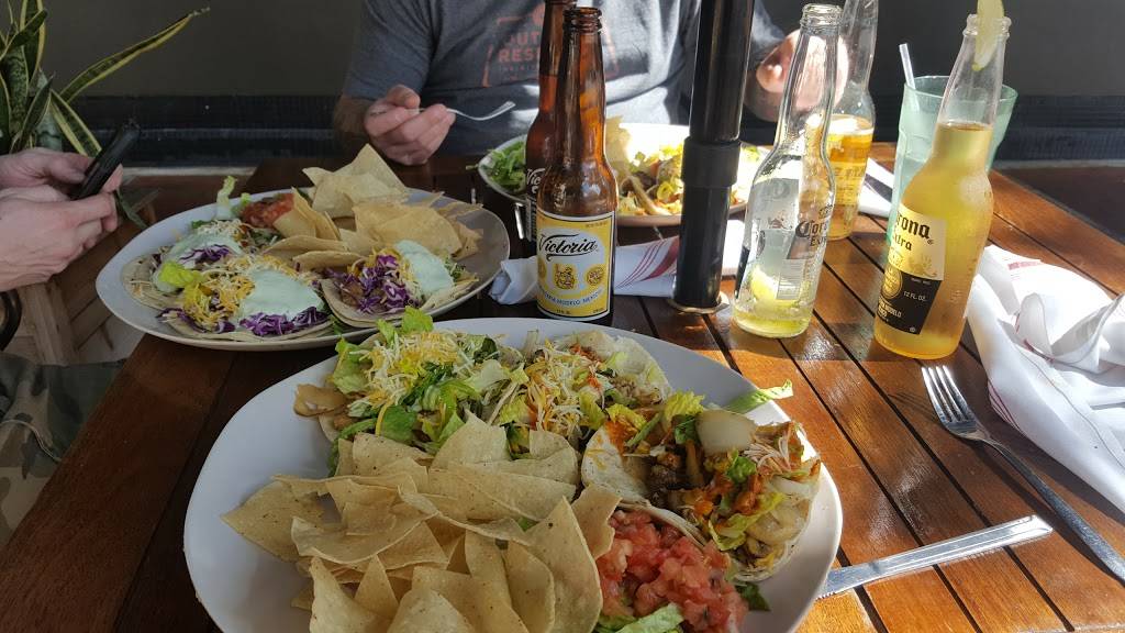 Salsa Fiesta | restaurant | 6769 Main St, Miami Lakes, FL 33014, USA | 3052800910 OR +1 305-280-0910