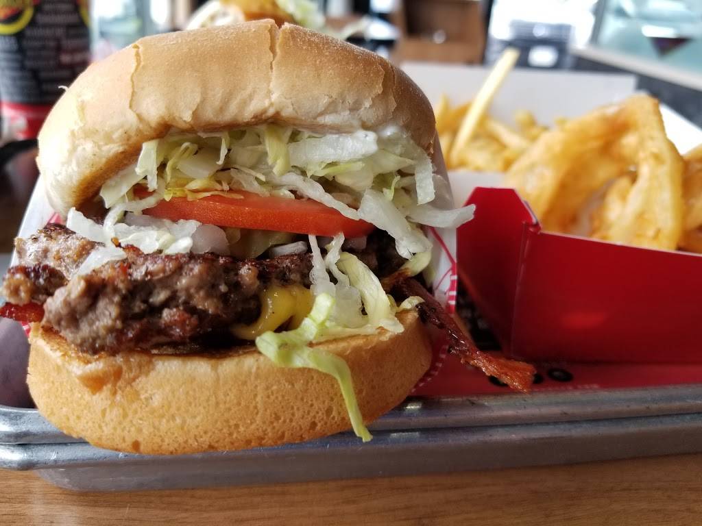 Fatburger | restaurant | 5867 S Central Ave Unit 220, Los Angeles, CA 90001, USA | 3232322000 OR +1 323-232-2000