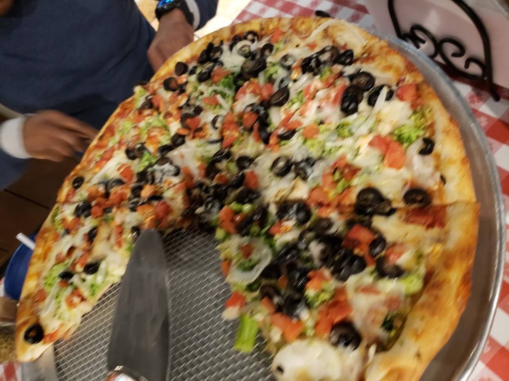 Boardwalk Pizza | restaurant | 5419 Lake Howell Rd, Winter Park, FL 32792, USA | 4076716880 OR +1 407-671-6880