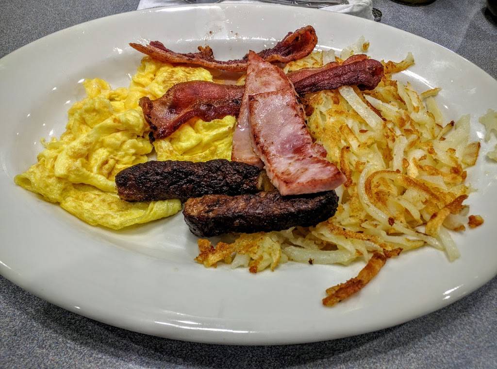 Lorenes Ranch House | restaurant | 6401 Ming Ave, Bakersfield, CA 93309, USA | 6618319250 OR +1 661-831-9250