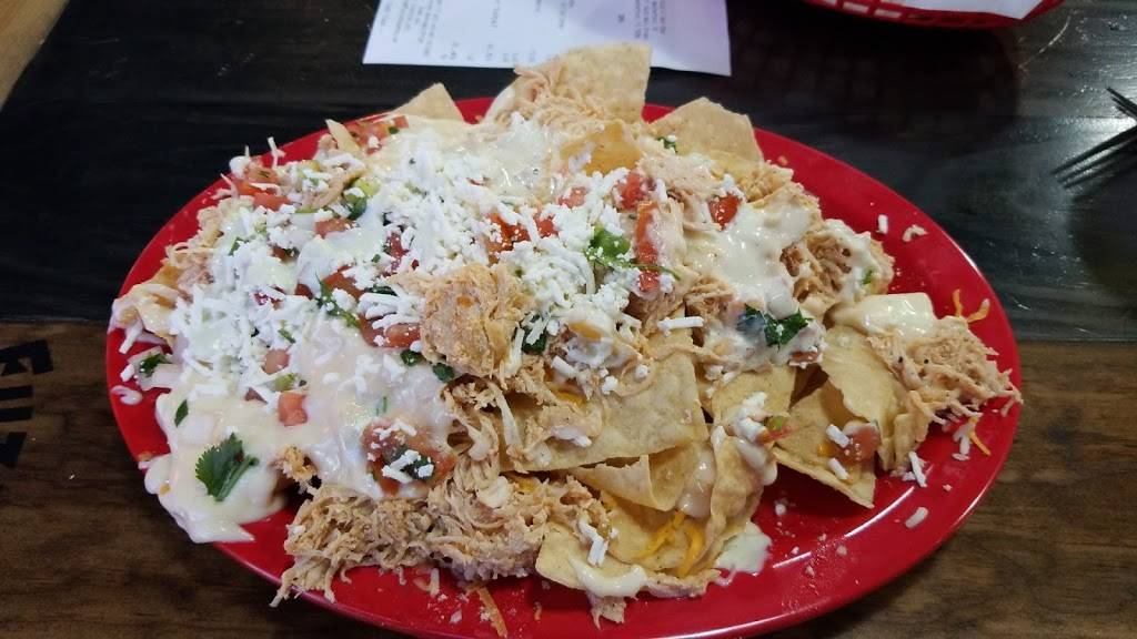 Fuzzys Taco Shop | restaurant | 1217 S Main St, Weatherford, TX 76086, USA | 8176138226 OR +1 817-613-8226