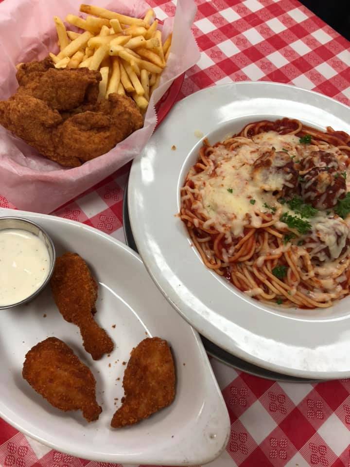 Codys Kitchen | restaurant | 349 Westgate Plaza, Franklin, NC 28734, USA | 8285249048 OR +1 828-524-9048