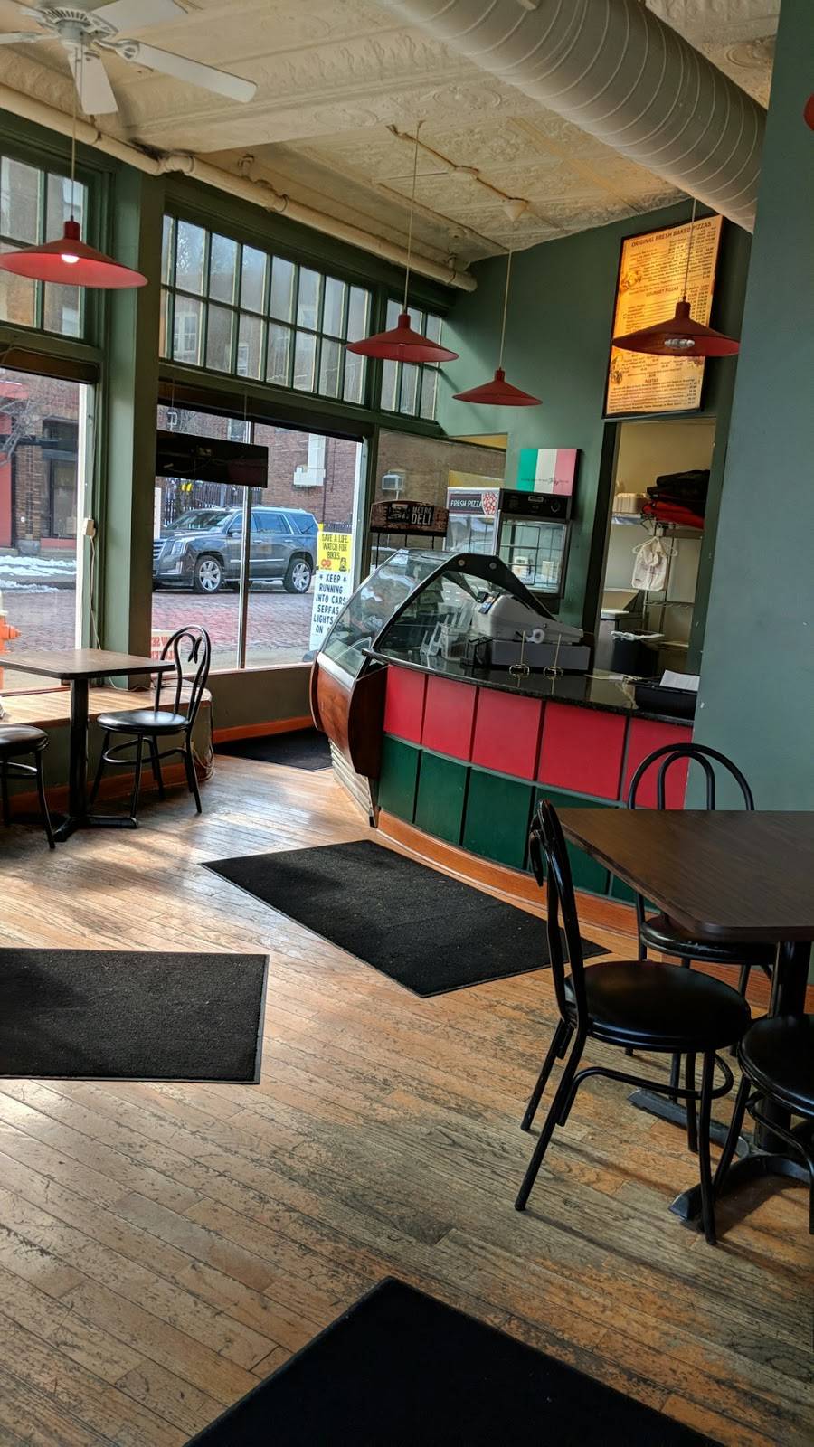 La Pizzeria | restaurant | 2188 Murray Hill Rd, Cleveland, OH 44106, USA | 2162299050 OR +1 216-229-9050