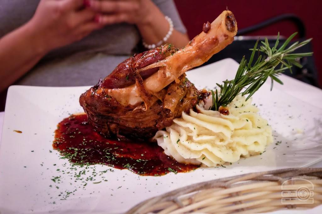 Paris 66 Bistro | restaurant | 6018 Centre Ave, Pittsburgh, PA 15206, USA | 4124048166 OR +1 412-404-8166