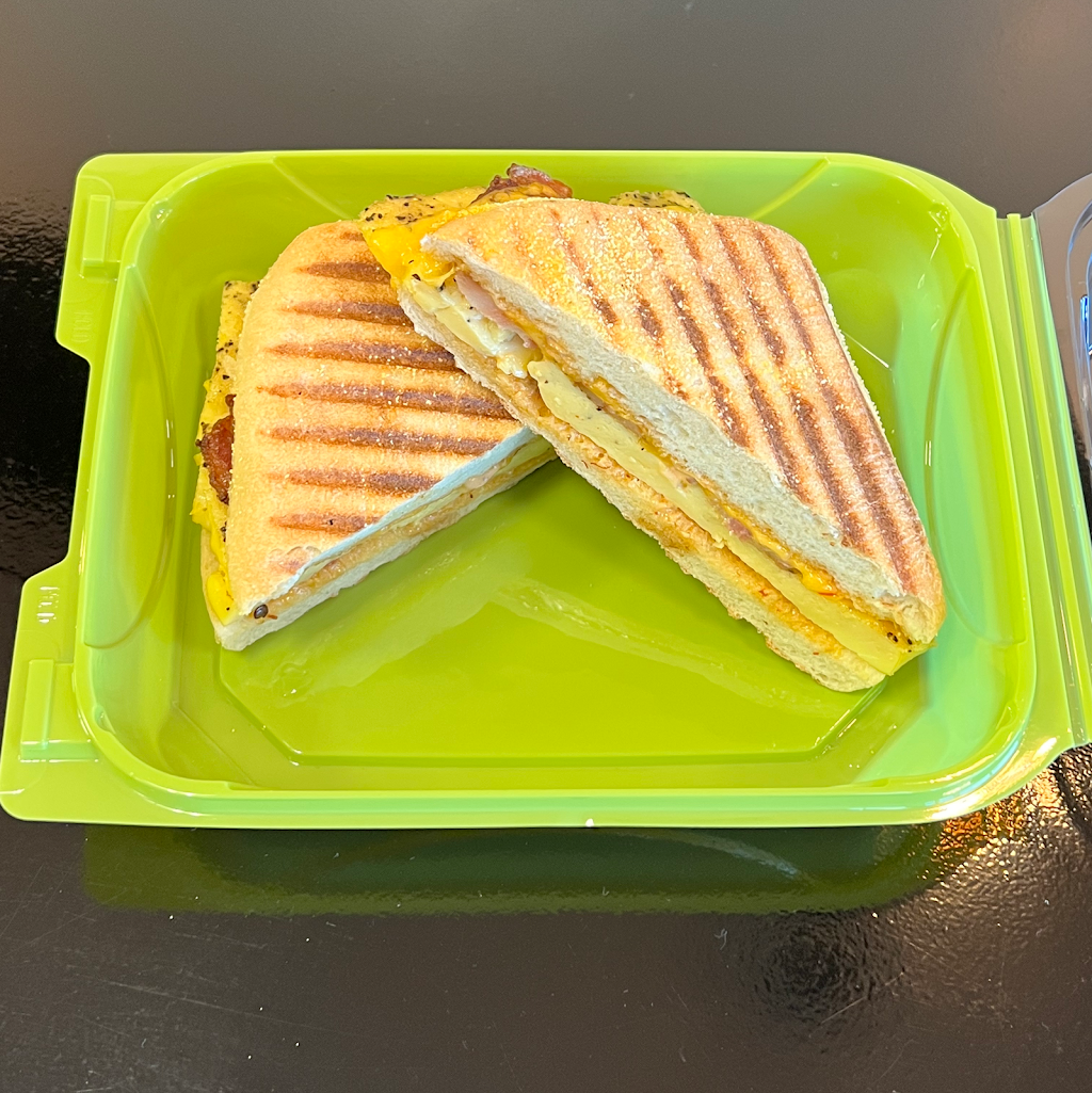 Dip | restaurant | 6530 S Decatur Blvd #125, Las Vegas, NV 89118, USA | 7026400391 OR +1 702-640-0391