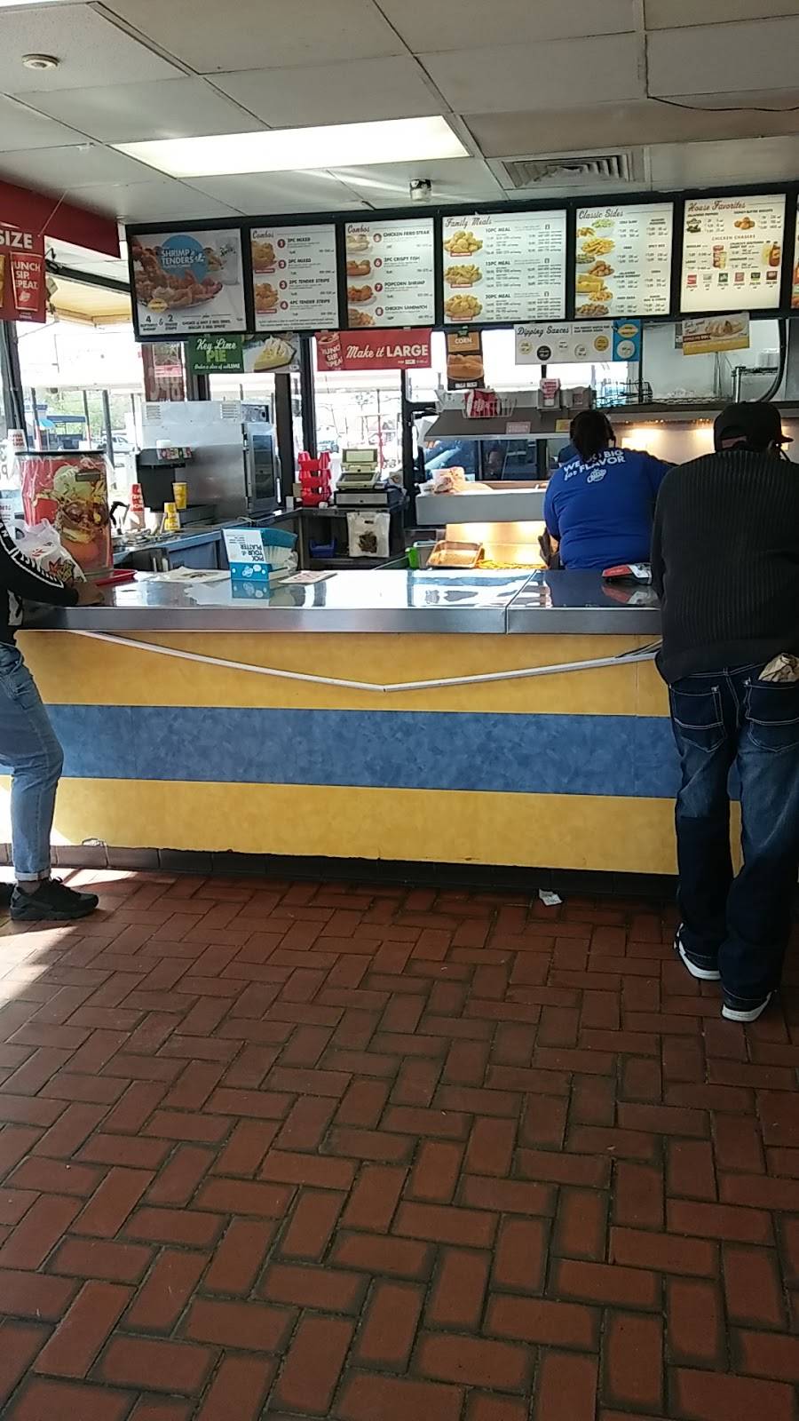 Churchs Chicken | restaurant | 9122 Mesa Dr, Houston, TX 77028, USA | 7136330144 OR +1 713-633-0144