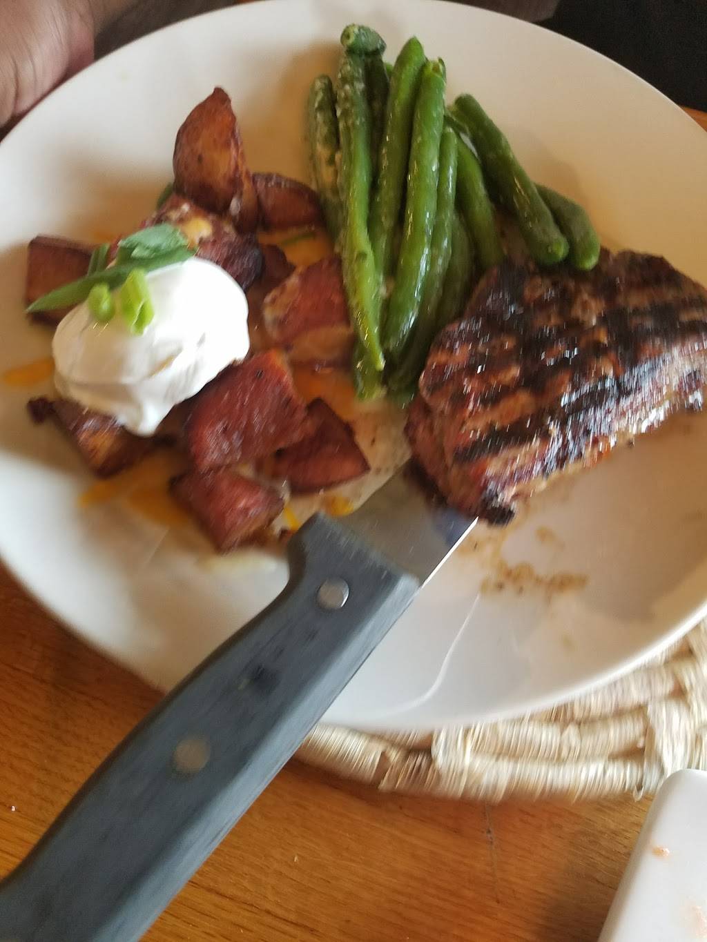 Applebees Grill + Bar | restaurant | 2260 Tittabawassee Rd, Saginaw, MI 48604, USA | 9897930119 OR +1 989-793-0119