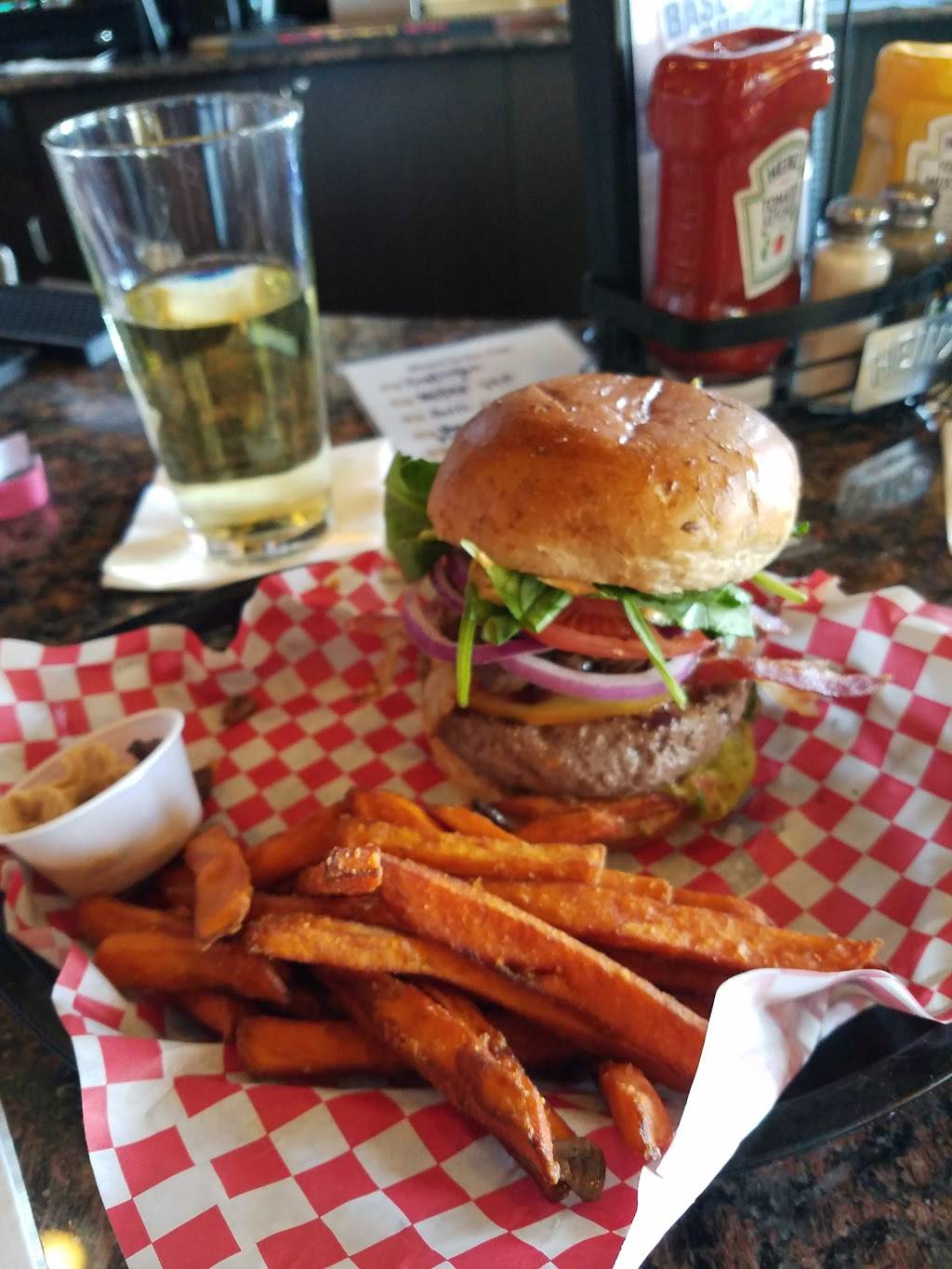 Basement Burger Bar | restaurant | 42452 Ford Rd, Canton, MI 48187, USA | 7349270100 OR +1 734-927-0100