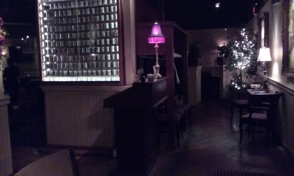 Michaels Grill | restaurant | 2824 W Country Club Dr, Oklahoma City, OK 73116, USA | 4058109000 OR +1 405-810-9000