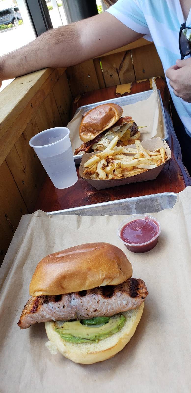 That One Spot Burgers | restaurant | 10968 W Colonial Dr, Ocoee, FL 34761, USA | 4078777575 OR +1 407-877-7575